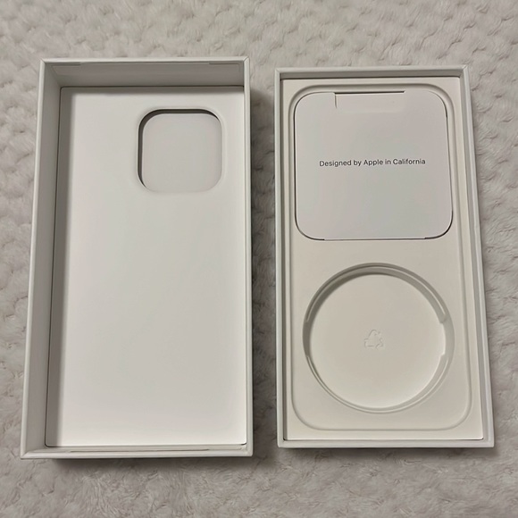 EMPTY BOX for iPhone 14 Pro, Space Black, 256GB Model A2650 - Picture 8 of 10